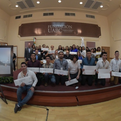 DSC_8411-420x420